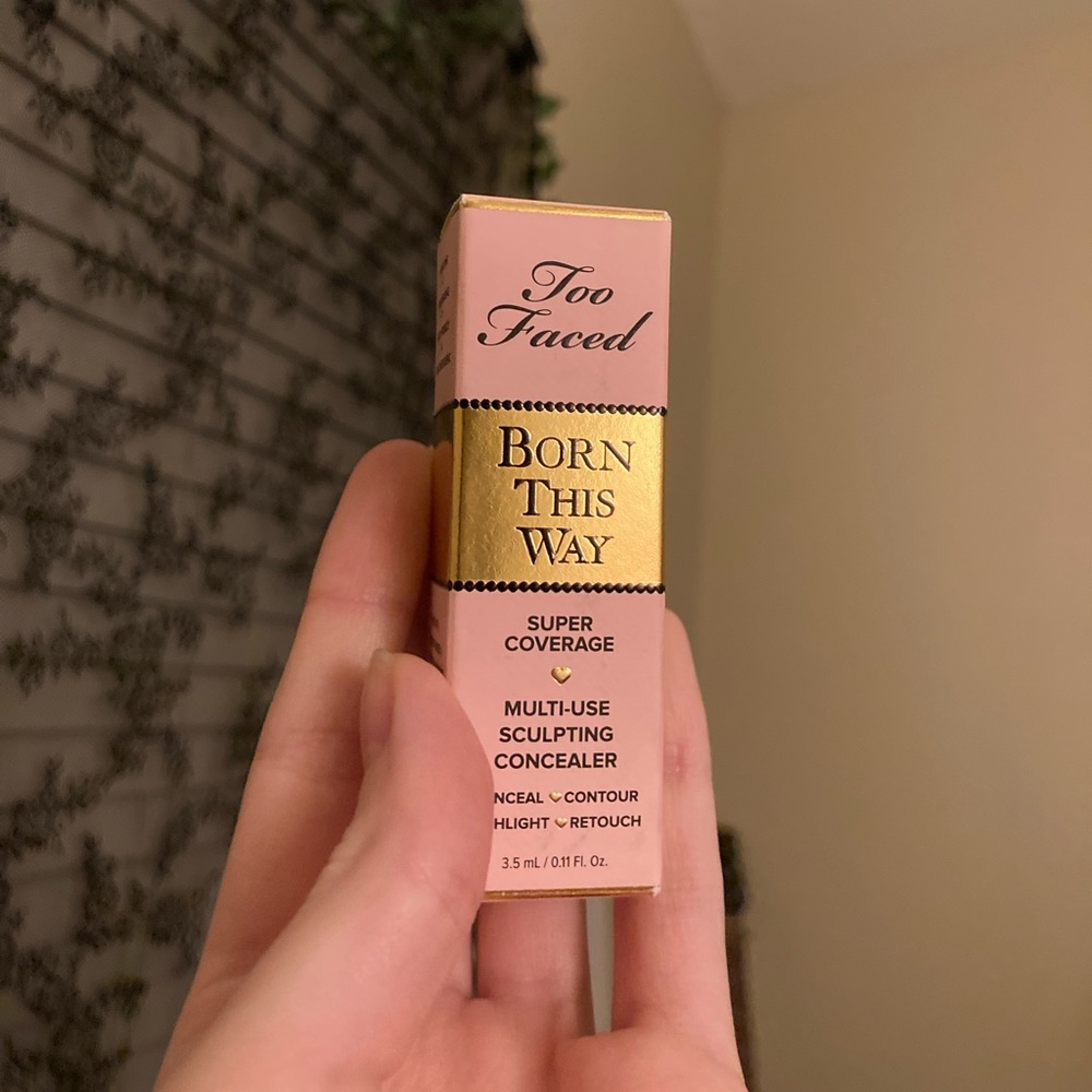 Too Faced Born This Way Super Coverage Multi-Use Sculpting Concealer